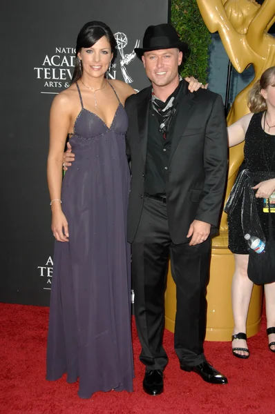 Jacob Young and wife Christen at the 36th Annual Daytime Emmy Awards. Orpheum Theatre, Los Angeles, CA. 08-30-09 — Stock Photo, Image
