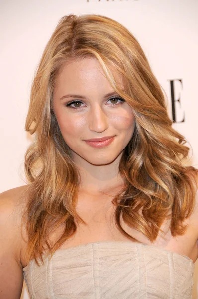 Dianna agron bei der 16. jährlichen elle women in hollywood tribute gala. Vier-Jahreszeiten-Hotel, Biberhügel, ca. 19-10-09 — Stockfoto