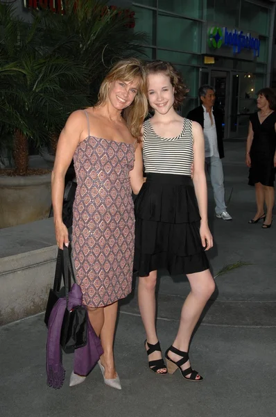 Catherine Mary Stewart and daughter Hannah — 图库照片