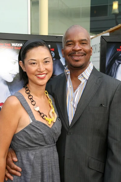 David Alan Grier e sua esposa Christine no Los Angeles Premiere de 'Dance Flick'. Arclight Hollywood, Hollywood, CA. 05-20-09 — Fotografia de Stock