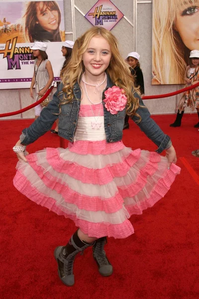 Kathryn Newton à la première de Hannah Montana The Movie à Los Angeles. El Capitan Theatre, Hollywood, CA. 04-02-09 — Photo