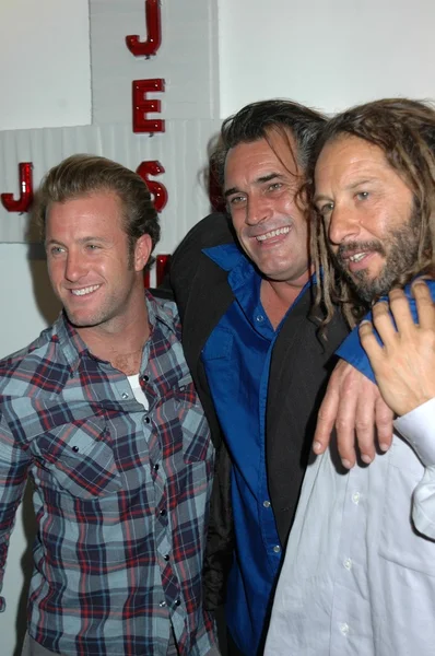 Scott Caan con Steve Olsen y Tony Alva — Foto de Stock