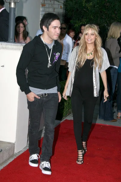 Pete Wentz ve Nicole Richie Harlow 1960 moda evinde, göster. Bulvarı 3, Hollywood, Ca. 06-04-09 — Stok fotoğraf