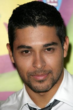 Wilmer valderrama, disney ve abc televizyon 's 'inekçe yaz basın basın gösterimine'. riverside bina, burbank, ca. 05-30-09