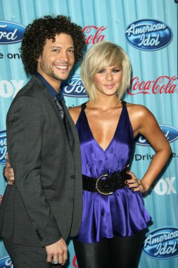 Justin Guarini and Kimberly Caldwell