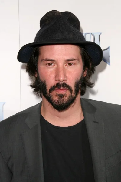 Keanu Reeves at the Los Angeles Premiere of Anvil The Story of Anvil. The Egyptian Theatre, Hollywood, CA. 04-07-09 — Stock Photo, Image