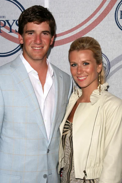 Eli Manning and wife Abigal — Stock Photo, Image