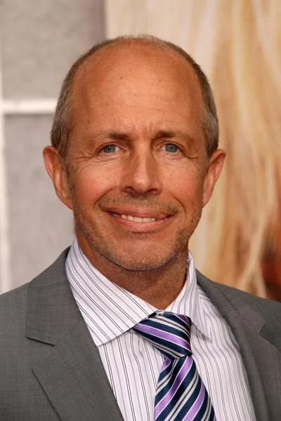 Peter Chelsom bij de Los Angeles Premiere van 'Hannah Montana The Movie'. El Capitan Theater, Hollywood, Ca. 04-02-09 — Stockfoto