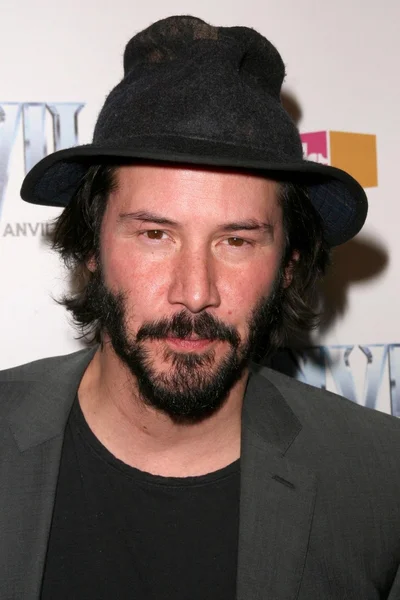 Keanu Reeves at the Los Angeles Premiere of Anvil The Story of Anvil. The Egyptian Theatre, Hollywood, CA. 04-07-09 — Stock Photo, Image