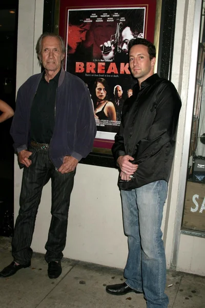 David Carradine e Marc Clebanoff ad una proiezione speciale del film Break. Laemmle's Music Hall 3, Beverly Hills, CA. 05-01-09 — Foto Stock