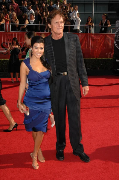 Kourtney kardashian i bruce jenner — Zdjęcie stockowe