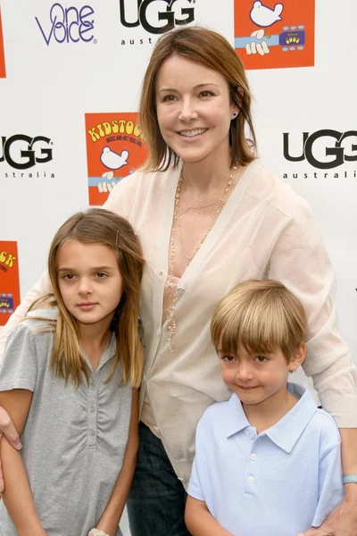 Christa Miller and family — Stock Photo, Image