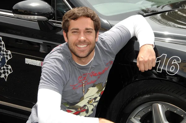 Zachary Levi — Stock Photo, Image