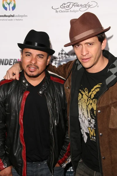 Jacob Vargas and Clifton Collins Jr at the Rally For Kids With Cancer 'The Winner's Circle' Gala Dinner. Private Location, Beverly Hills, CA. 05-02-09 — Stock Photo, Image