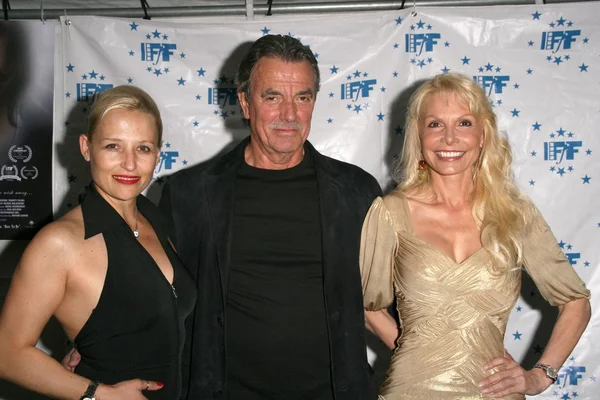 Daisy lang mit eric braeden und agnes-nicole winter bei der los angeles premiere von "Das Gold und die Schöne". raleigh studios, hollywood, ca. 28-02-09 — Stockfoto