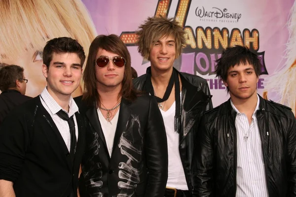 Push Play at the Los Angeles Premiere of 'Hannah Montana The Movie'. El Capitan Theatre, Hollywood, CA. 04-02-09 — Stock Photo, Image