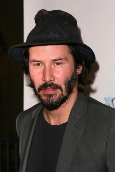 Keanu reeves bij de los angeles premiere van aambeeld het verhaal van aambeeld. de Egyptische Theater, hollywood, ca. 04-07-09 — Stockfoto