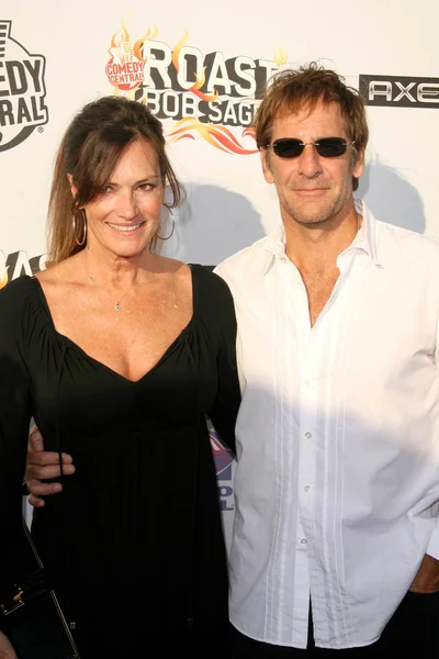 Chelsea field und scott bakula — Stockfoto