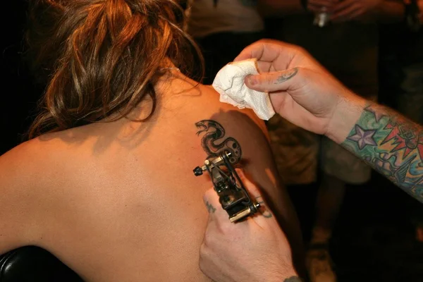 Bridgetta Tomarchio's Tattoo at Allfiction Presents Celebrity Tattoo Thursdays with Billy Benson. Red, White and Blue Tattoo, Ventura, CA. 03-19-09 — Stock Photo, Image