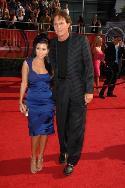 Kourtney Kardashian y Bruce Jenner —  Fotos de Stock