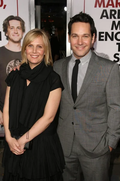 Julie Yaeger and Paul Rudd at the Los Angeles Premiere of 'I Love You, Man'. Mann's Village Theater, Westwood, CA. 03-17-09 — ストック写真