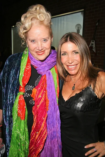 Sally Kirkland y Heather Michaels — Foto de Stock