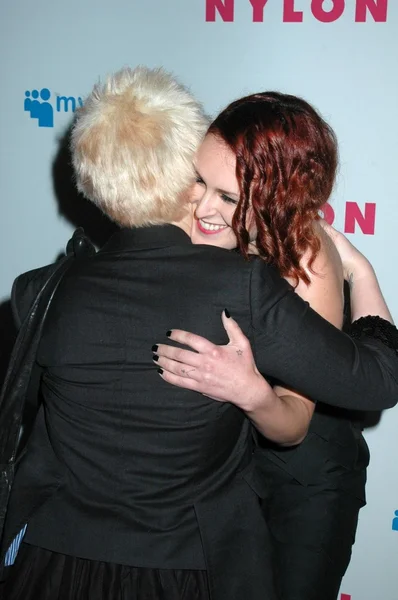 Kelly Osbourne and Rumer Willis at the Nylon Magazine Young Hollywood Issue Party. Roosevelt Hotel, Hollywood, CA. 05-04-09 — Stock Photo, Image