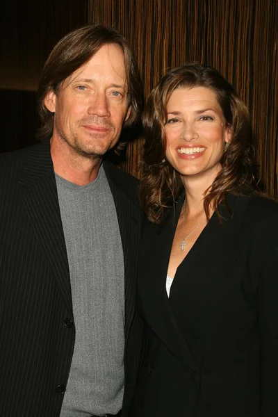 Kevin Sorbo and Sam Jenkins at the 2009 Noche De Ninos Gala. Beverly Hilton Hotel, Beverly Hills, CA. 05-09-09 — Stock Photo, Image