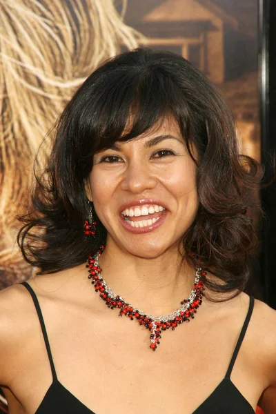 Flor de Maria Chahua at the World Premiere of 'Drag Me To Hell'. Grauman's Chinese Theatre, Hollywood, CA. 05-12-09 — Zdjęcie stockowe