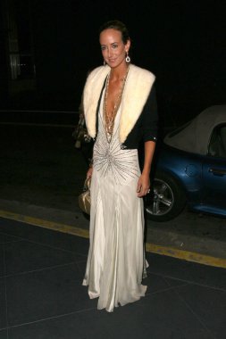 Lady Victoria Hervey at the Birthday Party for Elton John. Hamburger Hamlet, West Hollywood, CA. 03-27-09