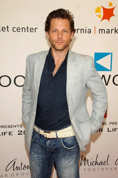 Jamie Bamber at Fashion For Life 2009 Benefit for Friendly House. California Market Center, Los Angeles, CA. 05-17-09 — Stock Photo, Image