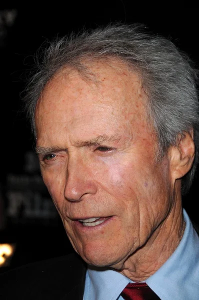 Clint Eastwood at the Modern Master Award Presentation Gala at the 24th Santa Barbara International Film Festival. Arlington Theatre, Santa Barbara, CA. 01-29-09 — 图库照片