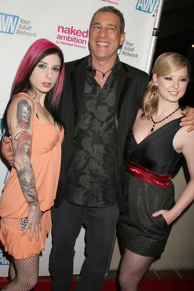 Joanna Angel con Charles Holland y Sunny Lane — Foto de Stock