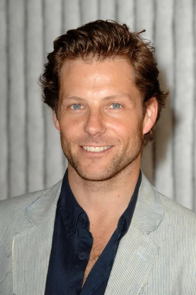 Jamie Bamber no Fashion For Life 2009 Benefit for Friendly House. California Market Center, Los Angeles, CA. 05-17-09 — Fotografia de Stock