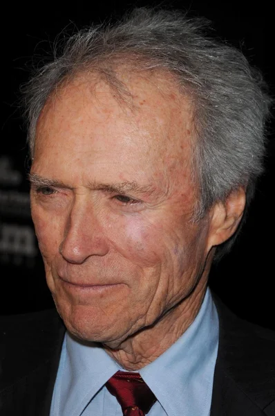 Clint Eastwood at the Modern Master Award Presentation Gala at the 24th Santa Barbara International Film Festival. Arlington Theatre, Santa Barbara, CA. 01-29-09 — 图库照片