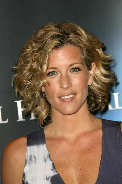 Laura Wright au "DATG Summer Press Junket" de Disney And ABC Television. Riverside Building, Burbank, CA. 05-30-09 — Photo