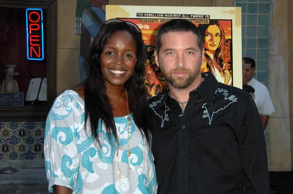 David Grieco and wife Nyakio — Stock Photo, Image