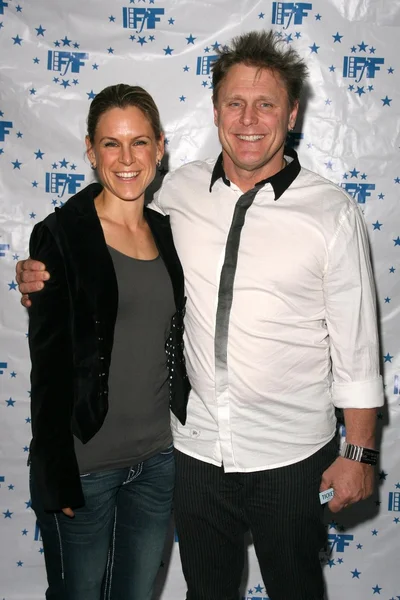 Natasa Bose and Brad Bose at the Los Angeles Premiere of 'The Gold and the Beautiful'. Raleigh Studios, Hollywood, CA. 02-28-09 — Stock Photo, Image