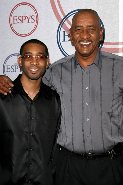 George Gervin and son — Stock Photo, Image