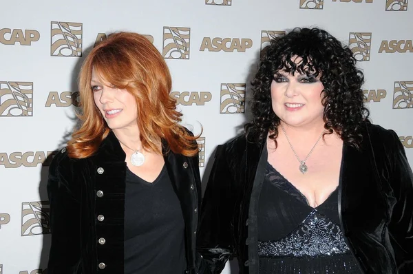 Nancy wilson i ann wilson — Zdjęcie stockowe