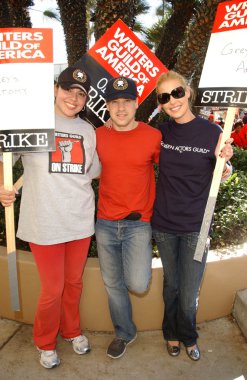 Sara ramirez ile t.c. knight ve katherine heigl