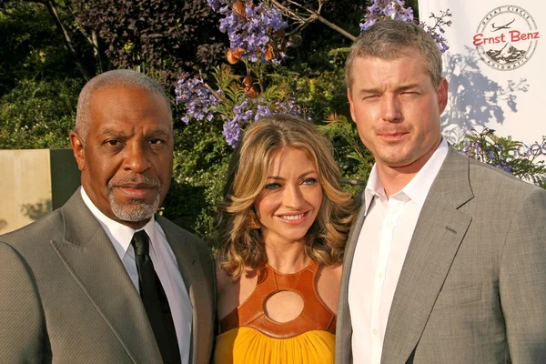 James Pickens Jr. with Rebecca Gayheart and Eric Dane — ストック写真