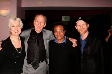 Judy howard ve rance howard ile clinton h. wallace ve ron howard