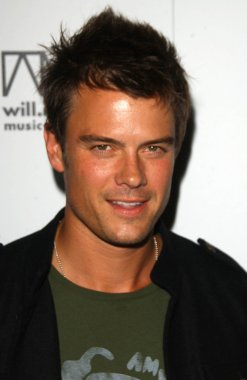 Josh Duhamel, Will I Am'in solo albümü 