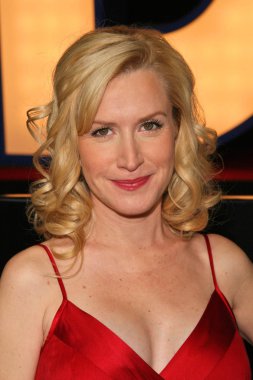 Angela Kinsey