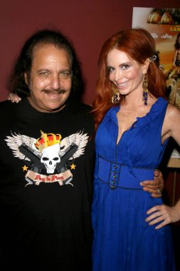 Ron jeremy ve phoebe fiyatı
