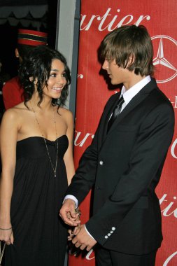 Vanessa anne hudgens ve zac efron