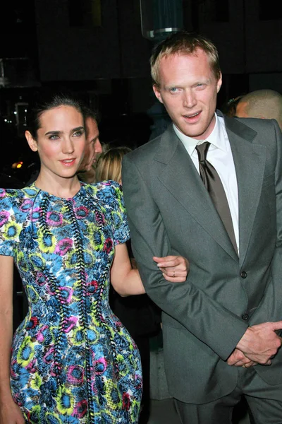 Jennifer Connelly and Paul Bettany — Stock Photo, Image