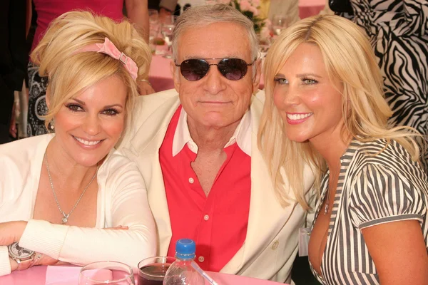 Bridget Marquardt with Hugh M. Hefner and Dalene Kurtis — Stock Photo, Image