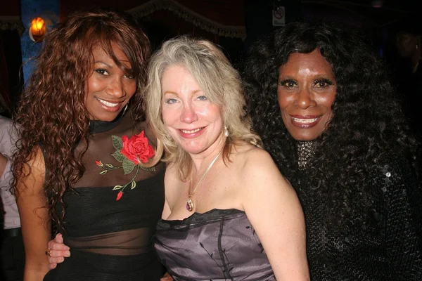 Kiearah Figueroa with Katherin Kovin Pacino and Stonye Shurikyn Drake — Stock Photo, Image